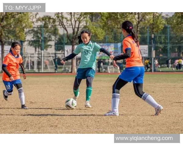 青少年足球明星联赛激发年轻球员潜力助力未来足球发展新篇章